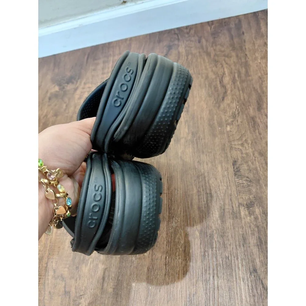 Crocs Unisex Black Classic Clog - Men's Size 7 Women's 9